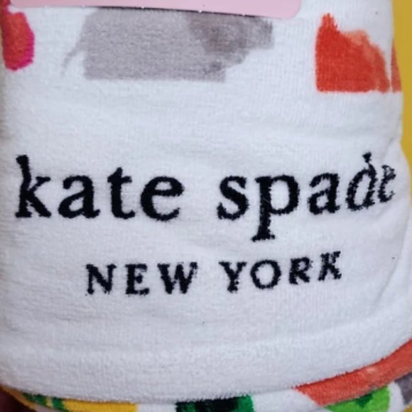 Kate Spade Luxuriously Oversized Beach Towel - Picture 2 of 9